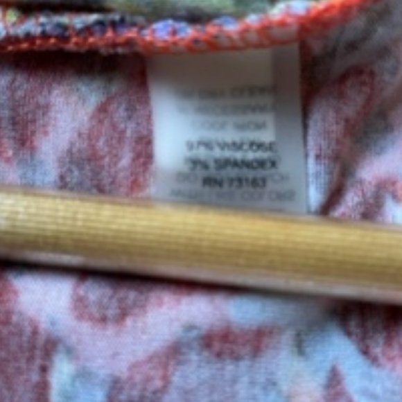 Multi-Color Cable & Gauge Cross Knot Tank, Size Small - Picture 8 of 10